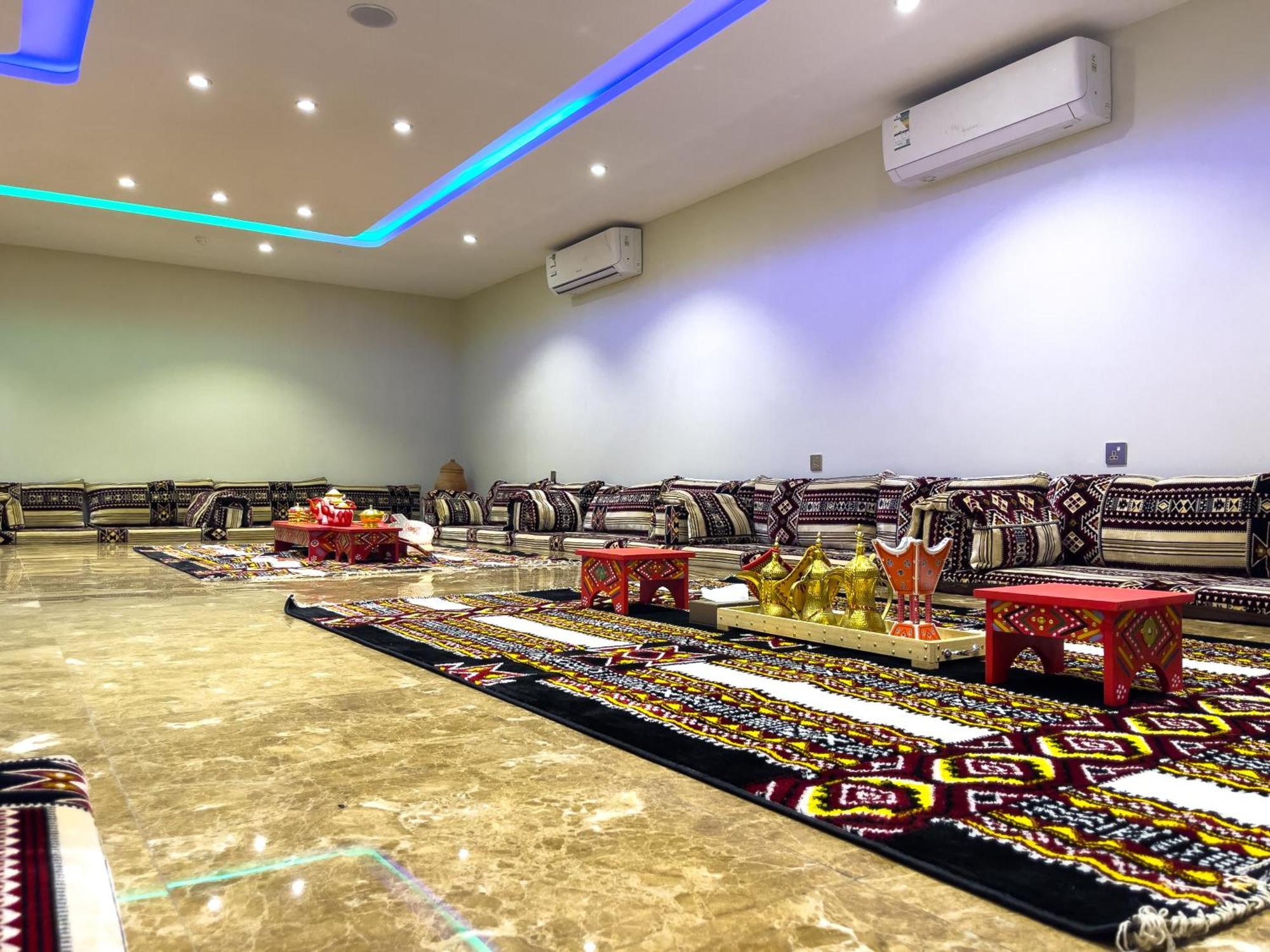 Landmark Hotel Suites 타부크 외부 사진