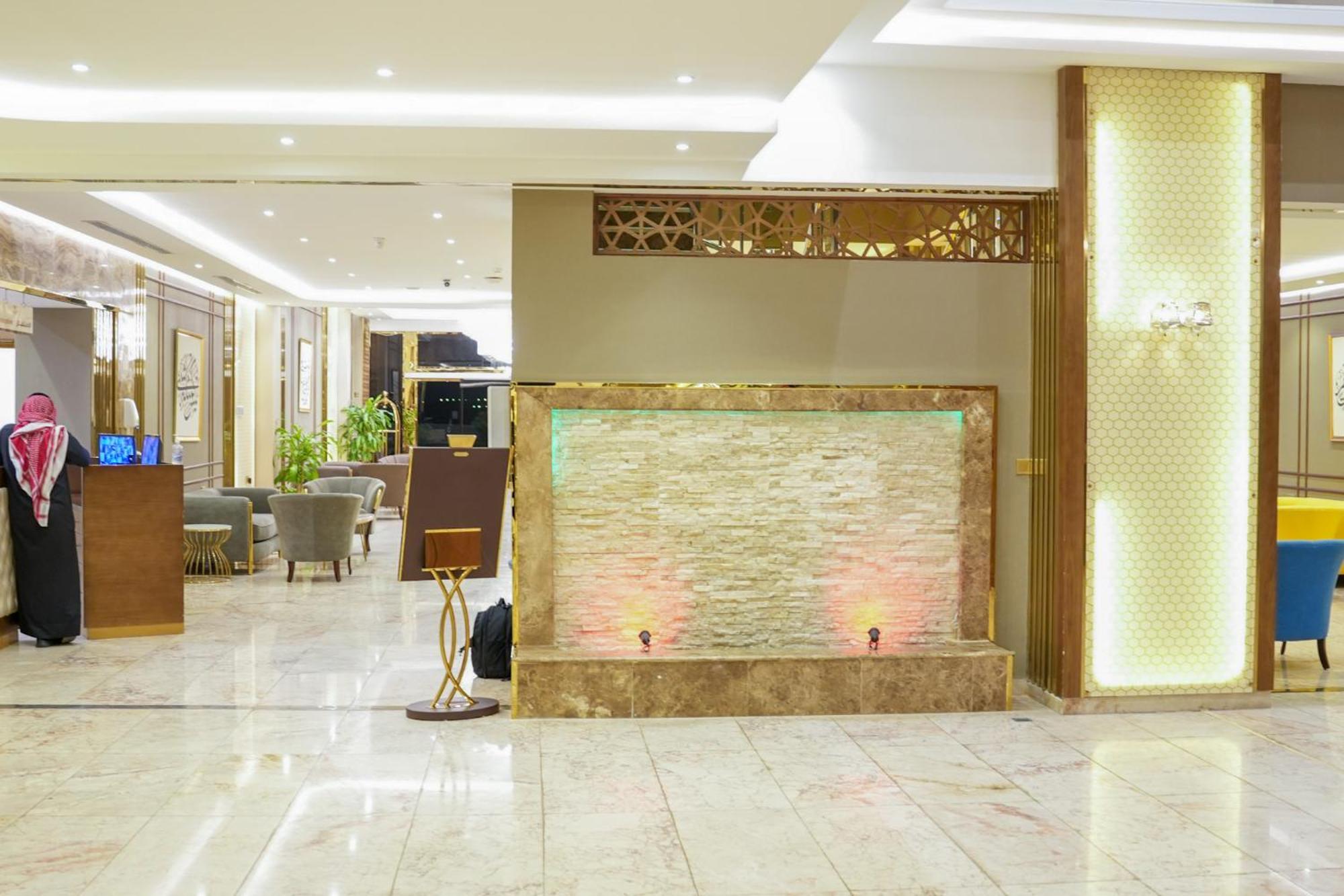 Landmark Hotel Suites 타부크 외부 사진