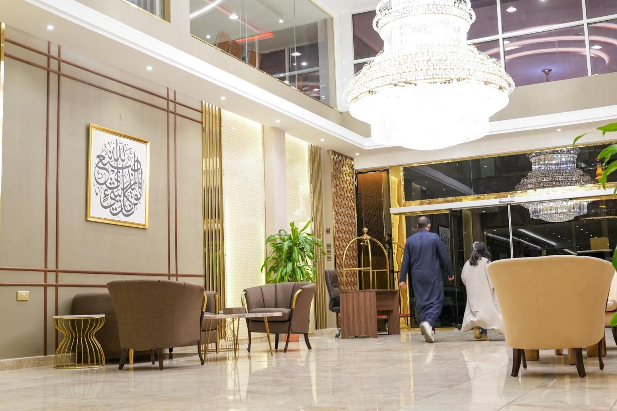 Landmark Hotel Suites 타부크 외부 사진