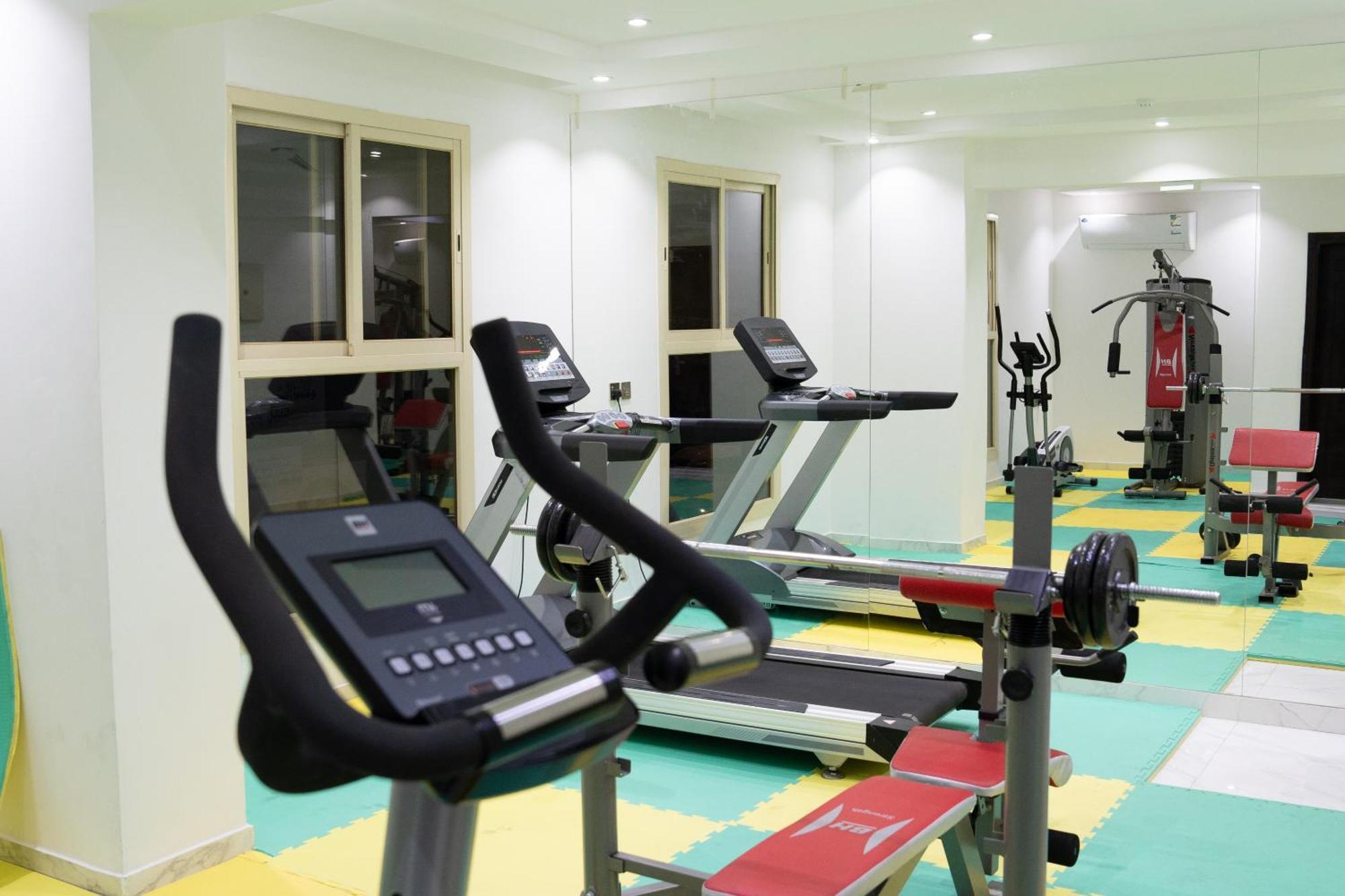 Landmark Hotel Suites 타부크 외부 사진